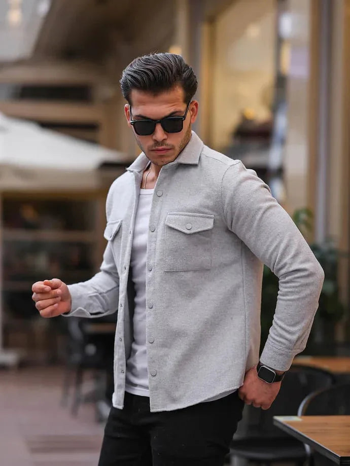 Chemise en Cachemire à Poches à Rabat