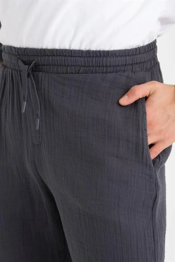 Short Homme en Mousseline de Coton à Revers – Coupe Confort