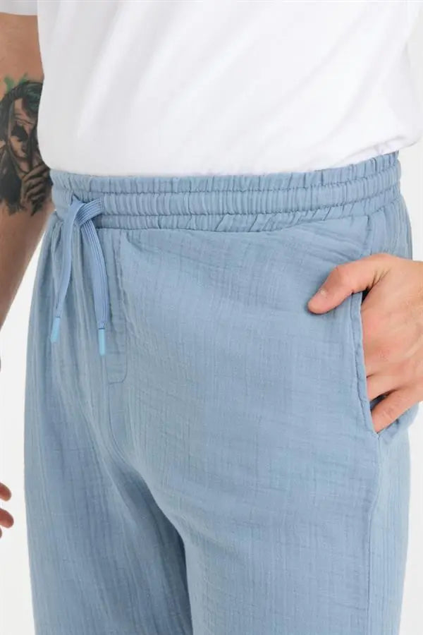 Short Homme en Mousseline de Coton à Revers – Coupe Confort