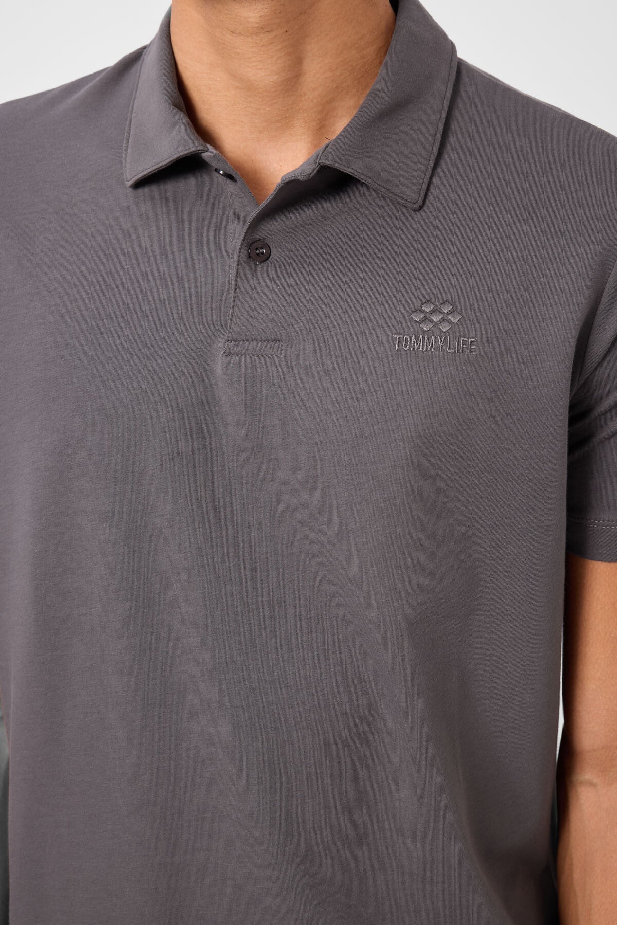 Polo homme basic à manches courtes – coupe standard et tissu extensible - 87748