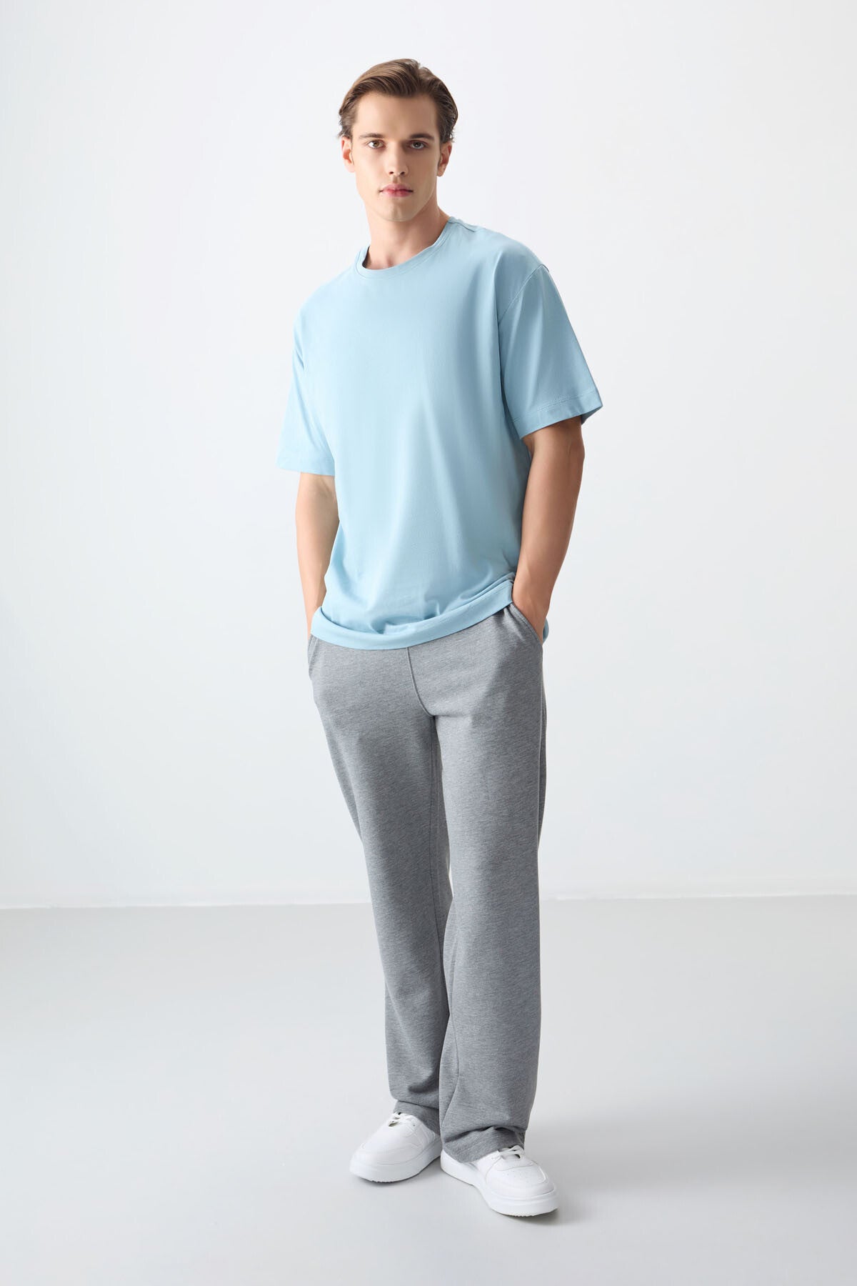 %100 pamuk kalin yumuşak dokulu oversize fit basic erkek t-shirt - 88353 - Justyol
