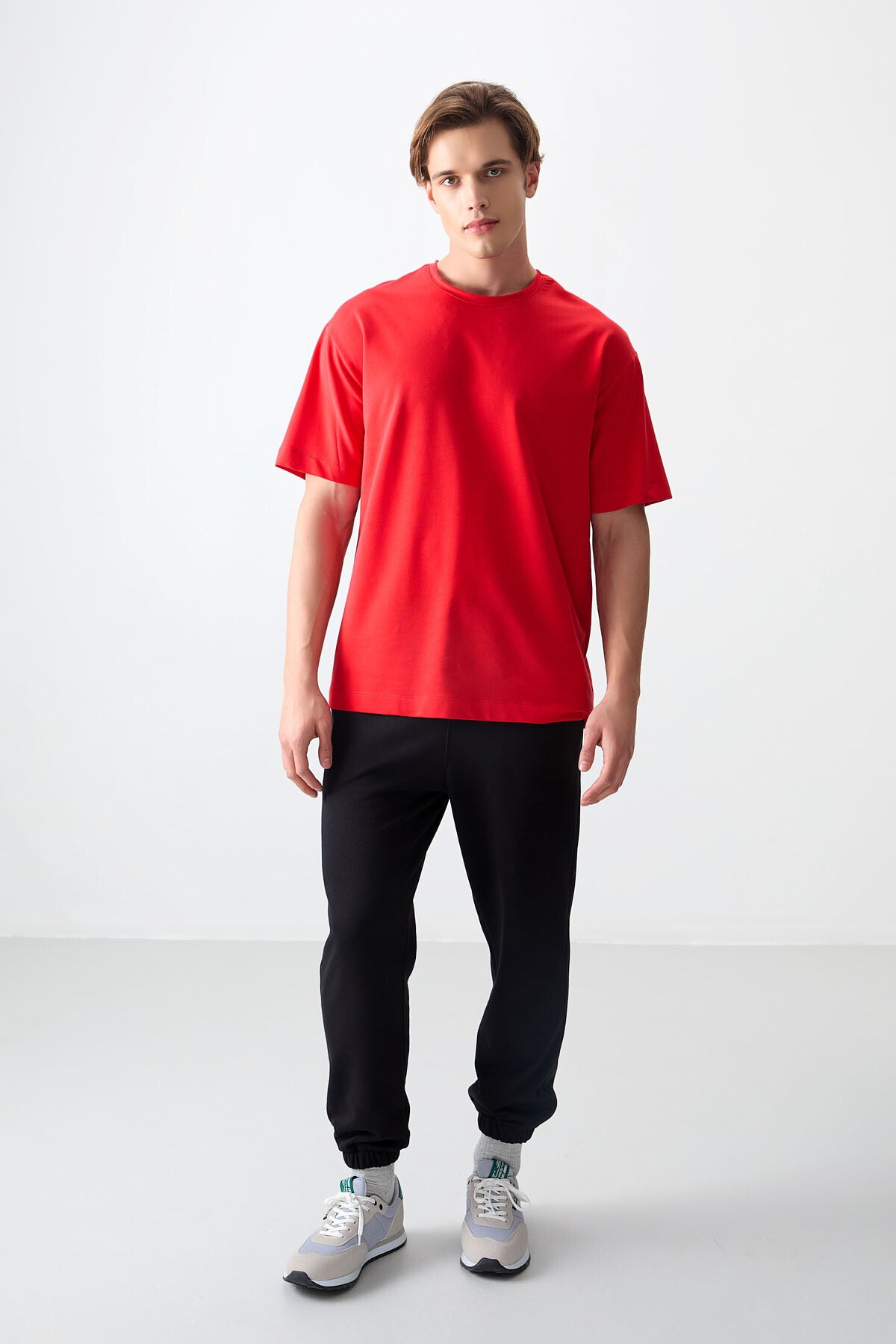 pamuklu kalin yumuşak dokulu oversize fit basic erkek t-shirt - 88377 - Justyol