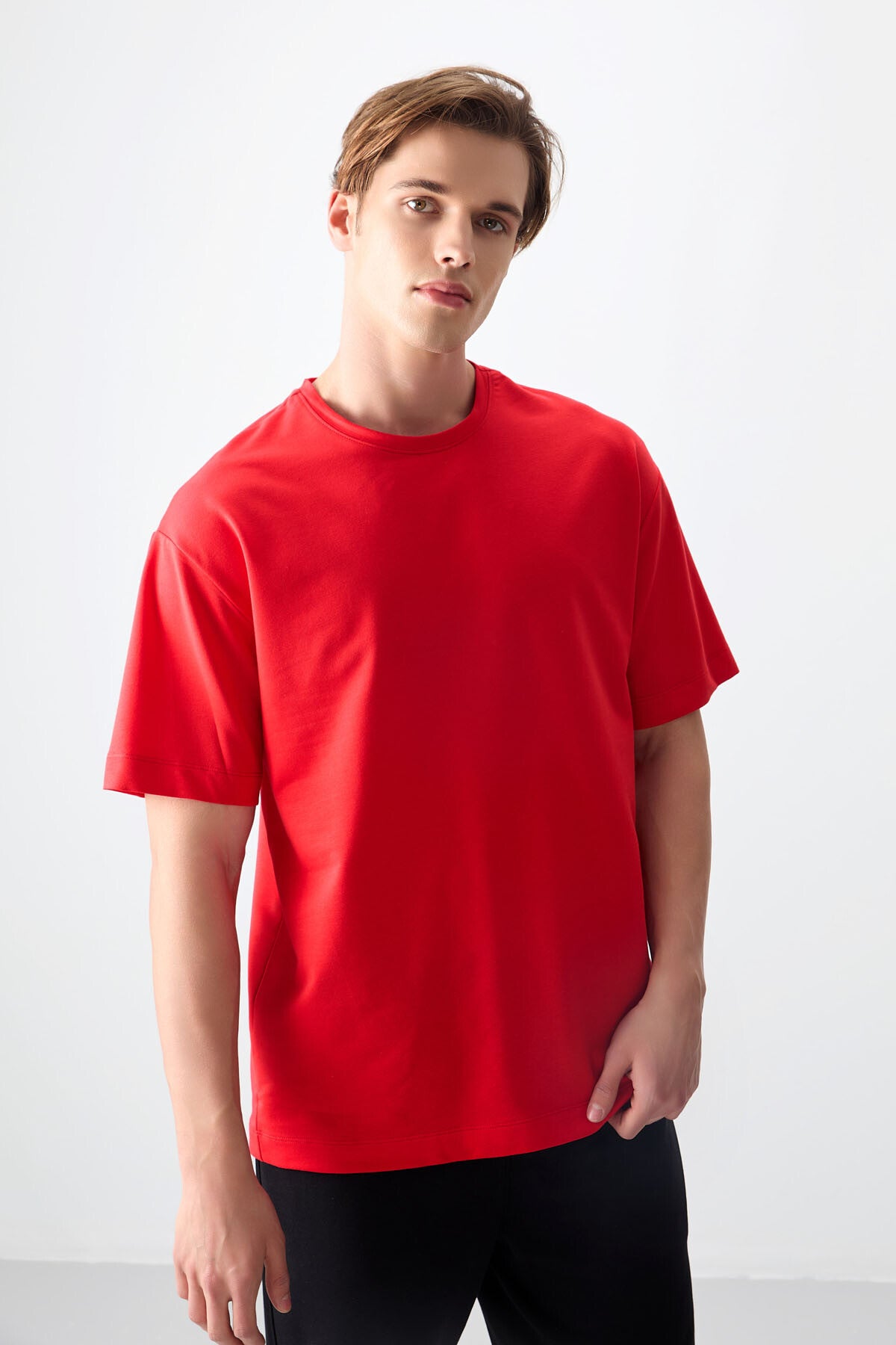 pamuklu kalin yumuşak dokulu oversize fit basic erkek t-shirt - 88377 - Justyol