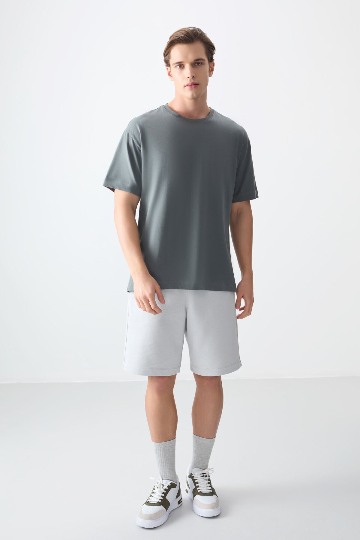 %100 pamuk kalin yumuşak dokulu oversize fit basic erkek t-shirt - 88353 - Justyol