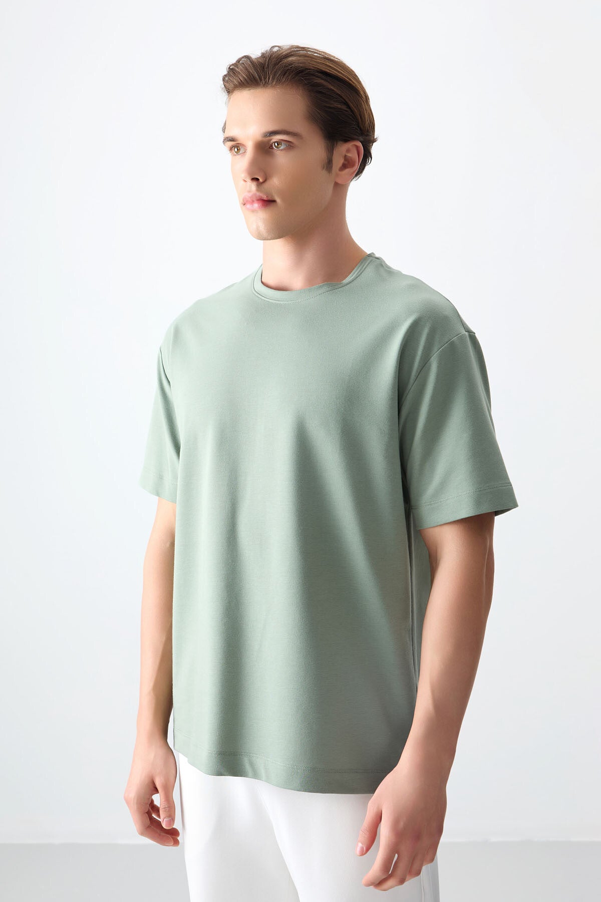 pamuklu kalin yumuşak dokulu oversize fit basic erkek t-shirt - 88377 - Justyol