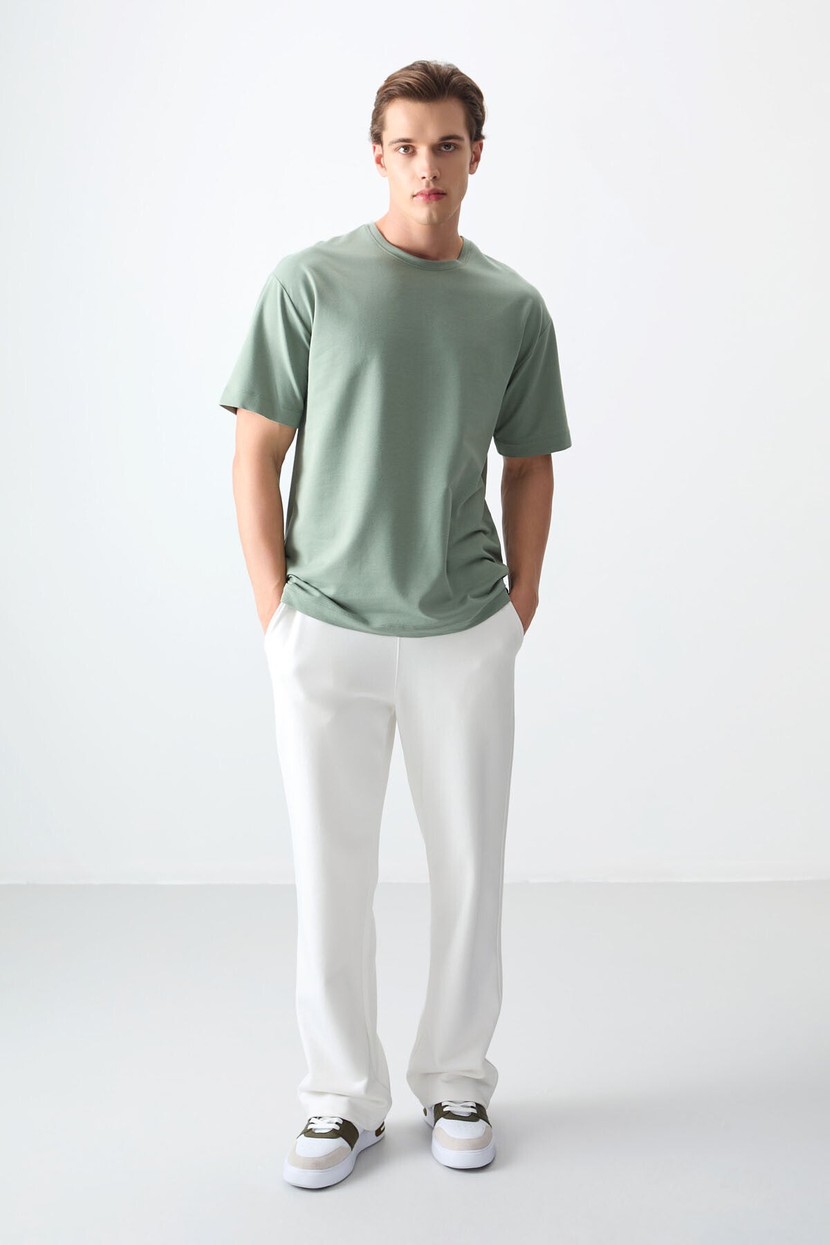 pamuklu kalin yumuşak dokulu oversize fit basic erkek t-shirt - 88377 - Justyol