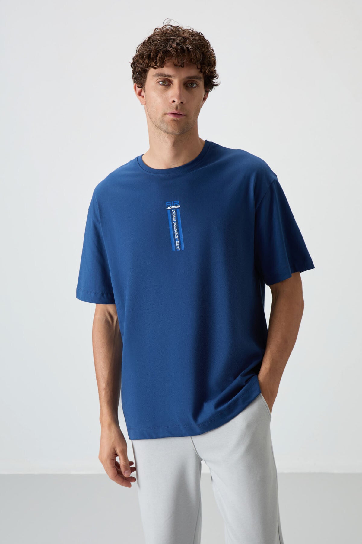 %100 pamuk kalin yumuşak dokulu oversize fit baskili erkek t-shirt - 88360 - Justyol