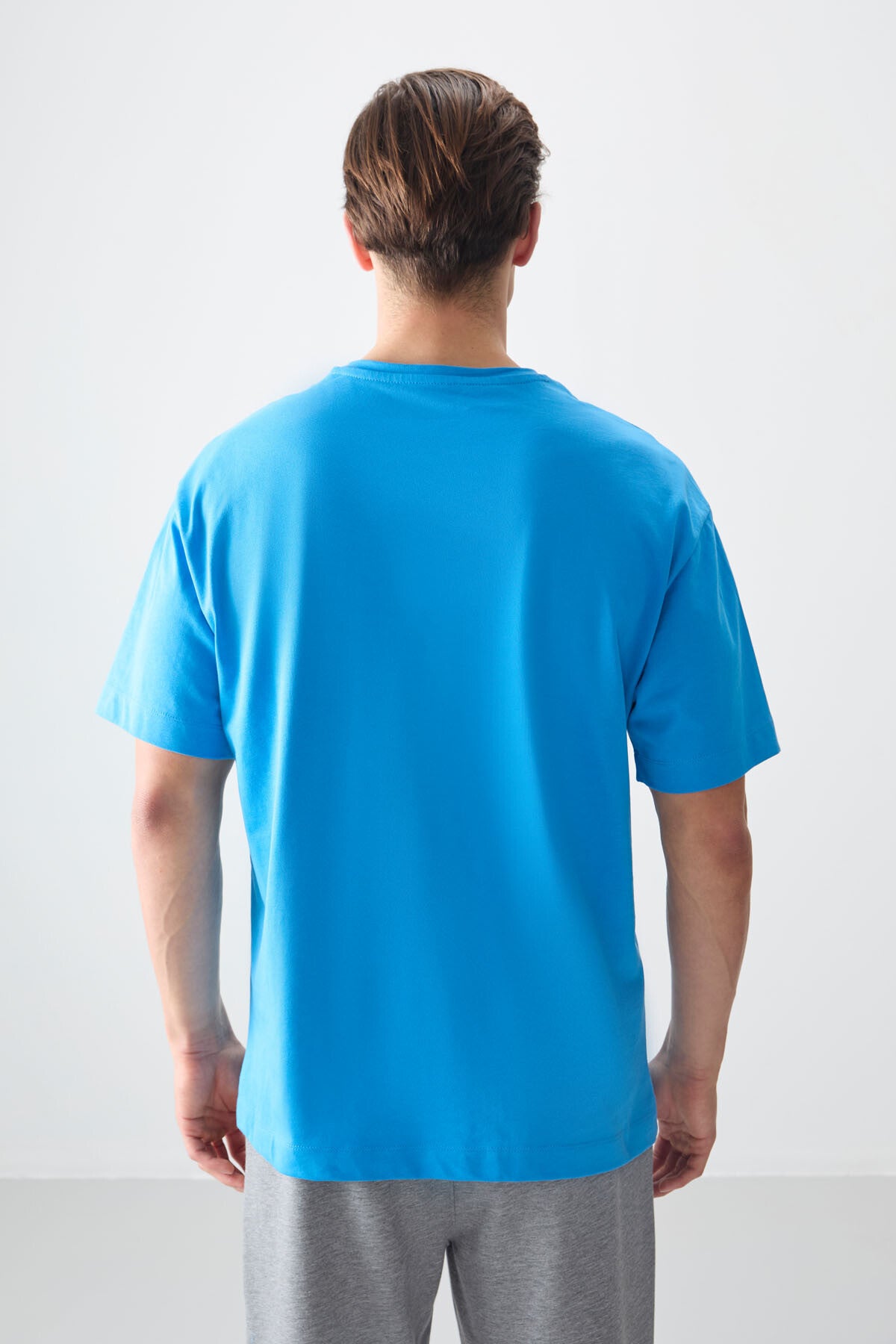 %100 pamuk kalin yumuşak dokulu oversize fit basic erkek t-shirt - 88353 - Justyol