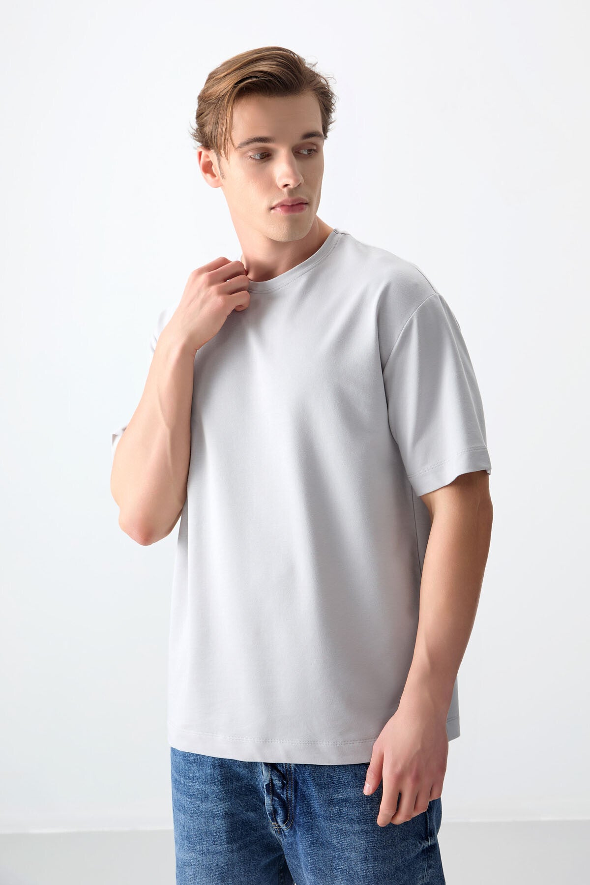 pamuklu kalin yumuşak dokulu oversize fit basic erkek t-shirt - 88377 - Justyol