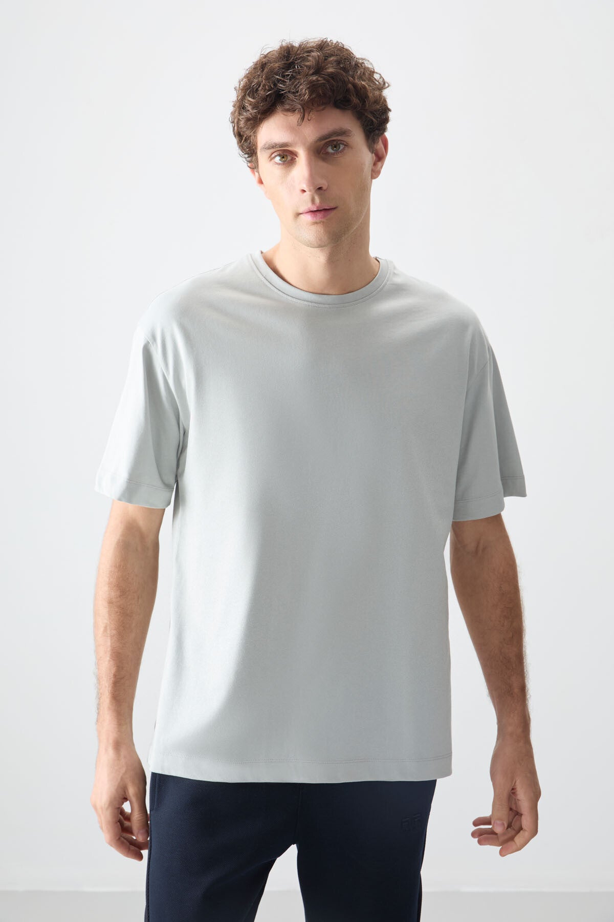 %100 pamuk kalin yumuşak dokulu oversize fit basic erkek t-shirt - 88353 - Justyol