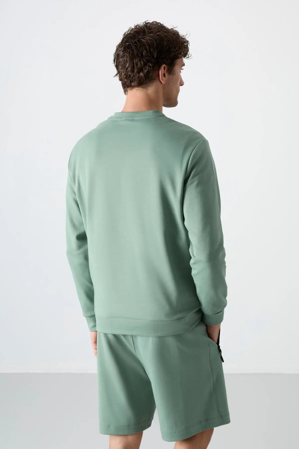 basic o yaka rahat form erkek sweatshirt - 88053 - Justyol