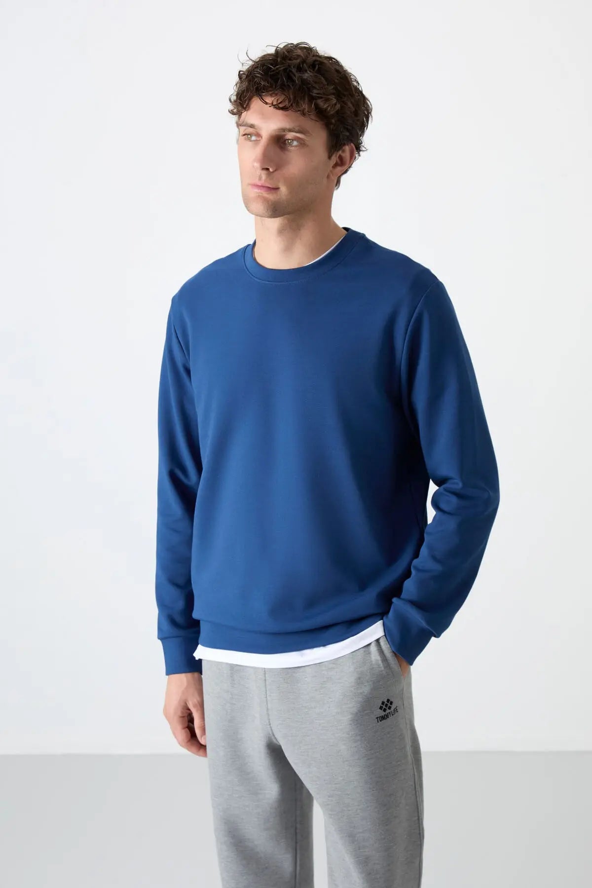 basic o yaka rahat form erkek sweatshirt - 88053 - Justyol