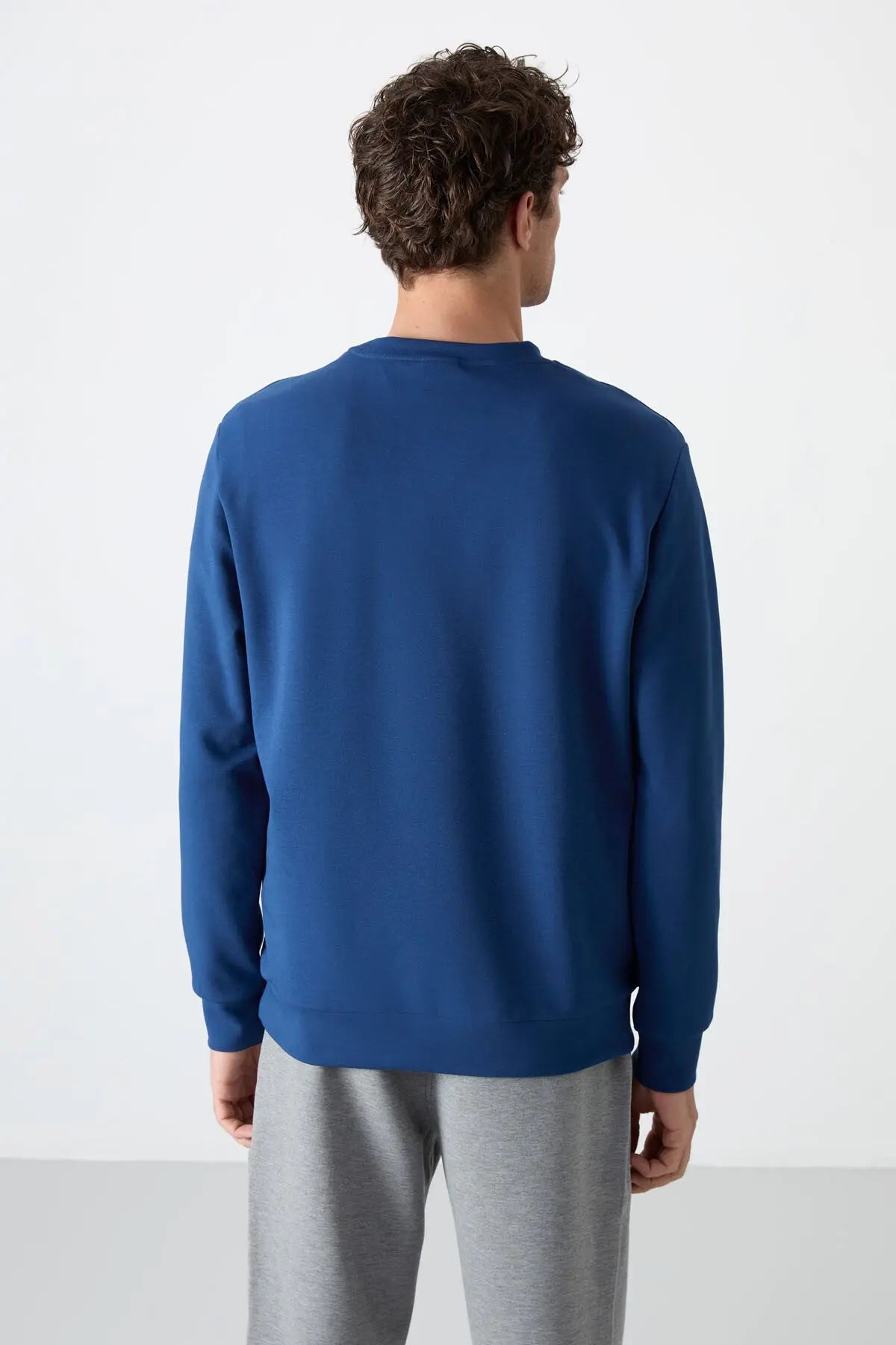 basic o yaka rahat form erkek sweatshirt - 88053 - Justyol