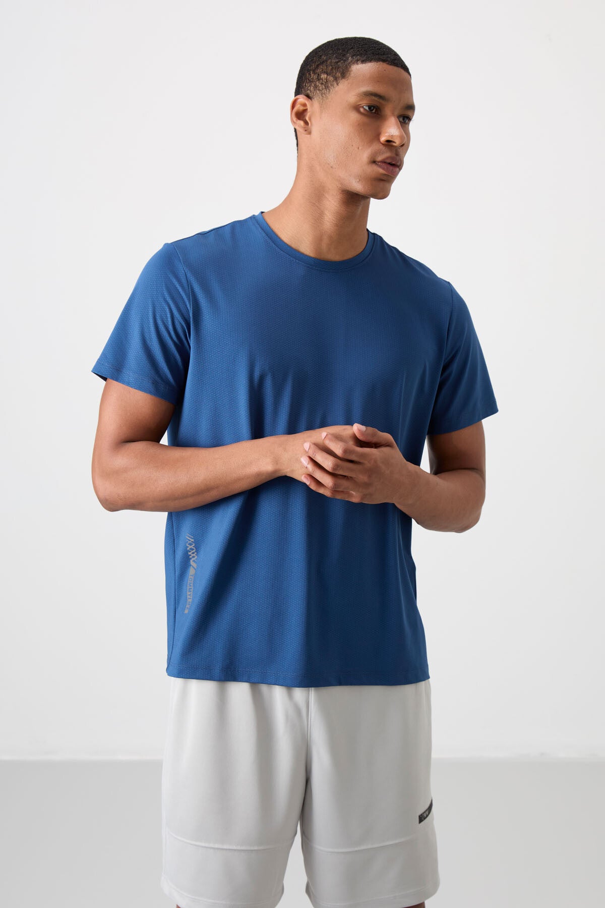 polyester nefes alan dokulu ince esnek standart fit erkek performans t-shirt - 88388 - Justyol