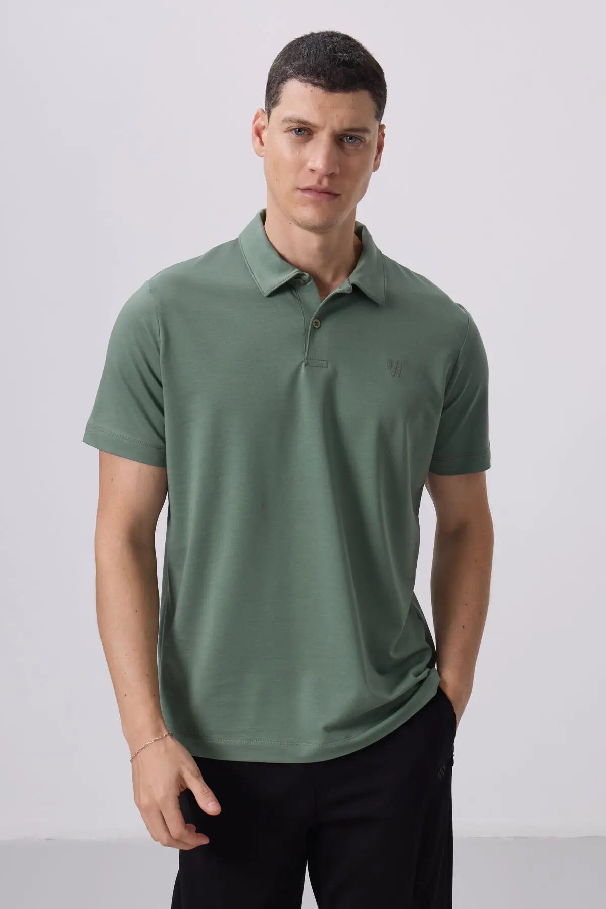 basic göğüs logolu standart kalip triko polo yaka erkek t-shirt - 87768 - Justyol