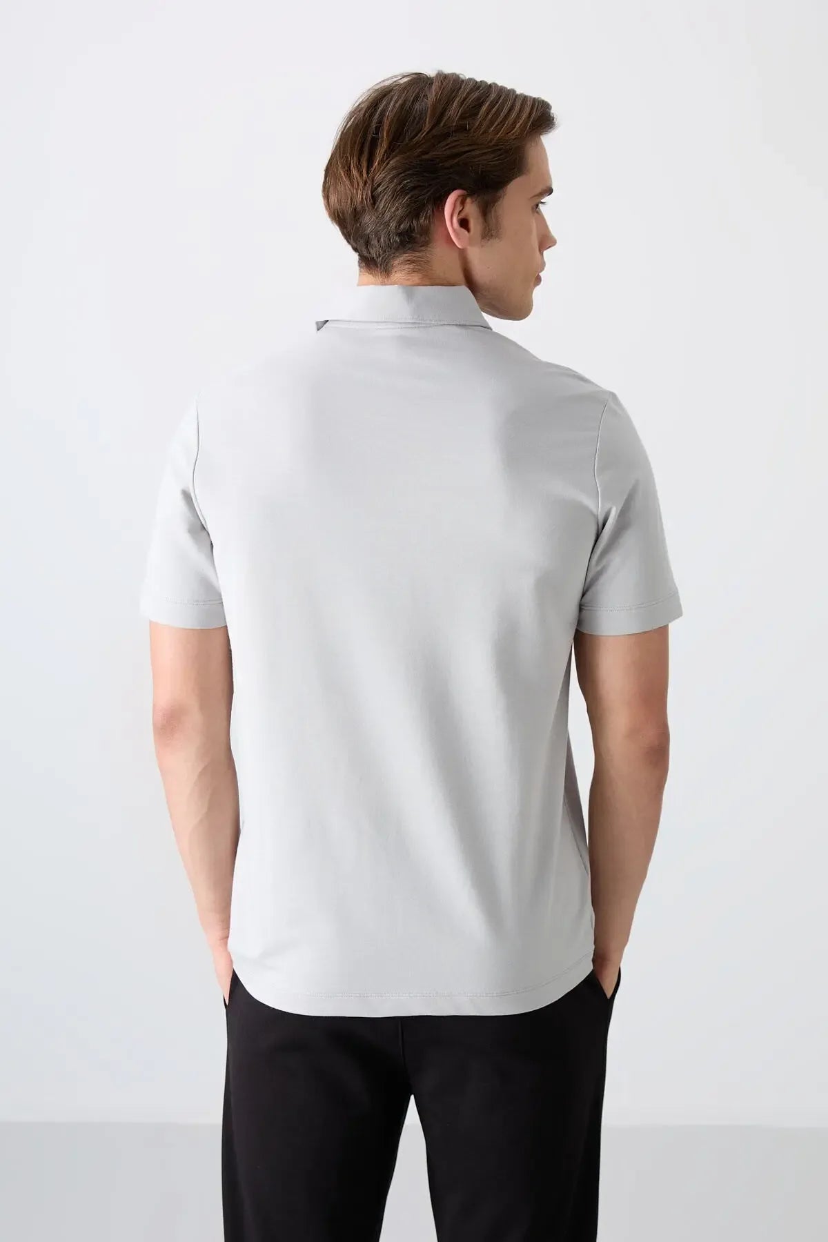 Polo homme en maille avec logo col polo coupe standard- 87748 - Justyol