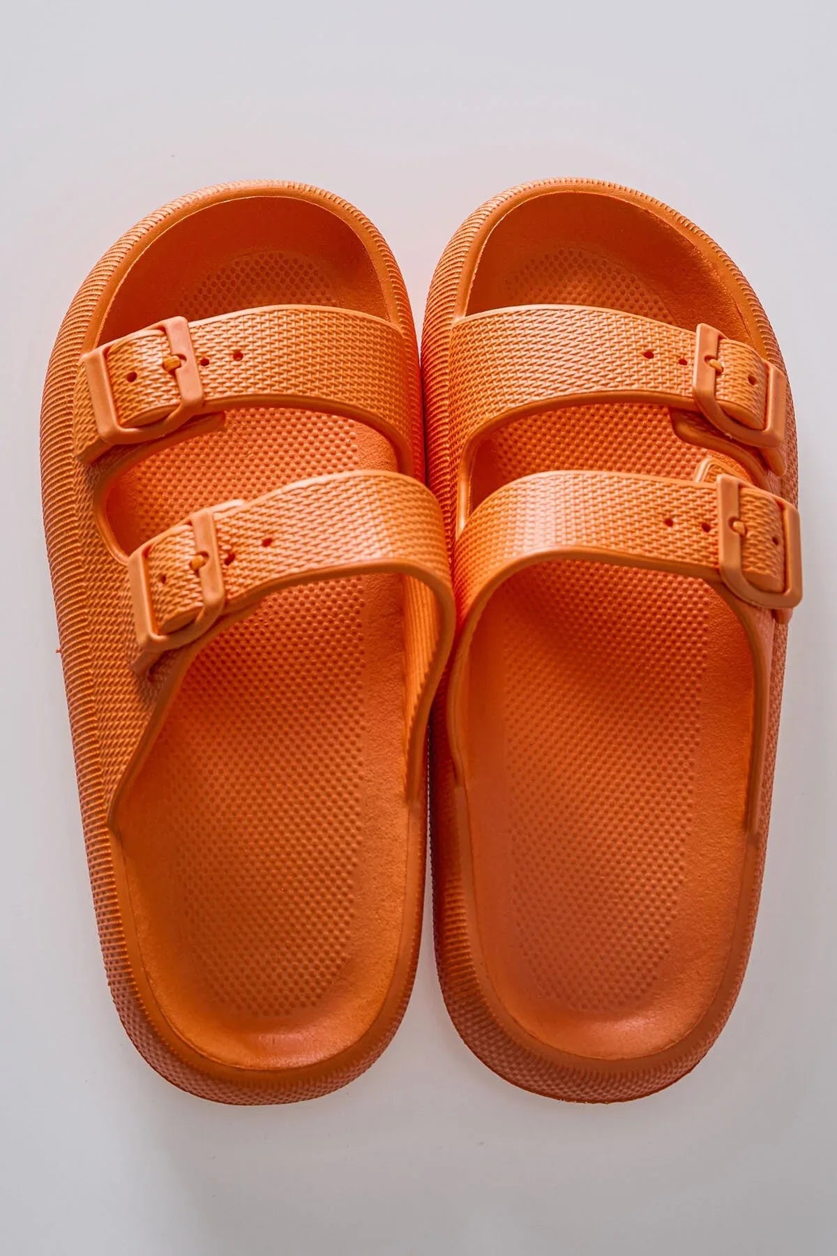 claquettes homme à semelle haute double boucles- 89302 - Justyol