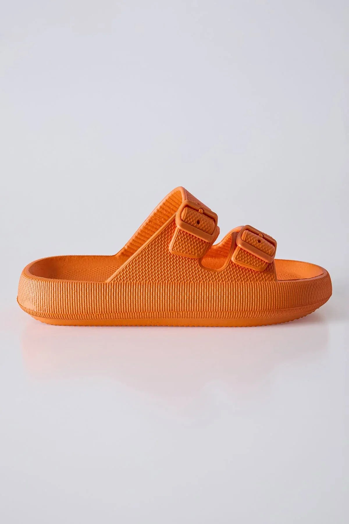 claquettes homme à semelle haute double boucles- 89302 - Justyol
