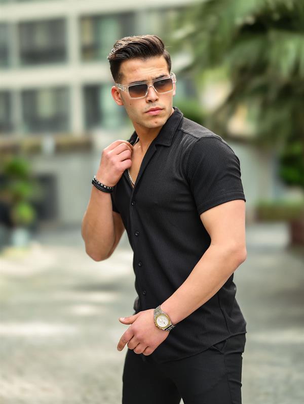 Chemise Homme Ajustée Côtelée à Manches Courtes