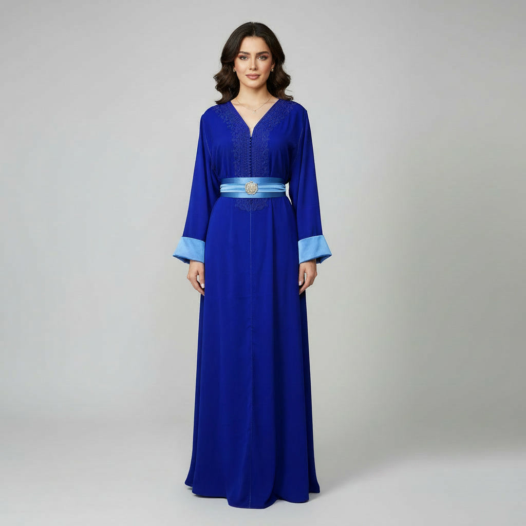 Caftan Moderne avec Ceinture Assortie & Broderies Poitrine