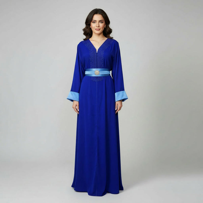 Caftan Moderne avec Ceinture Assortie & Broderies Poitrine