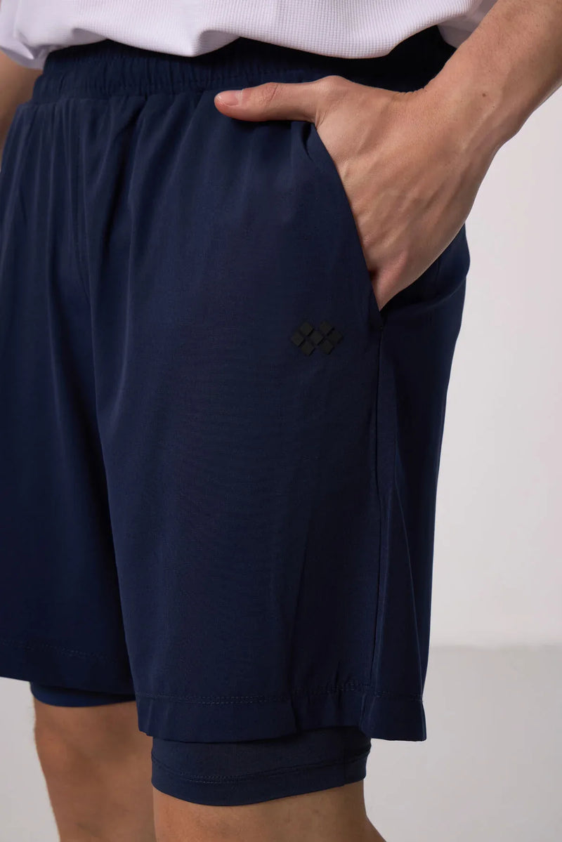 Short pour homme en polyester doux avec taille élastique et insert en leggings - 81287