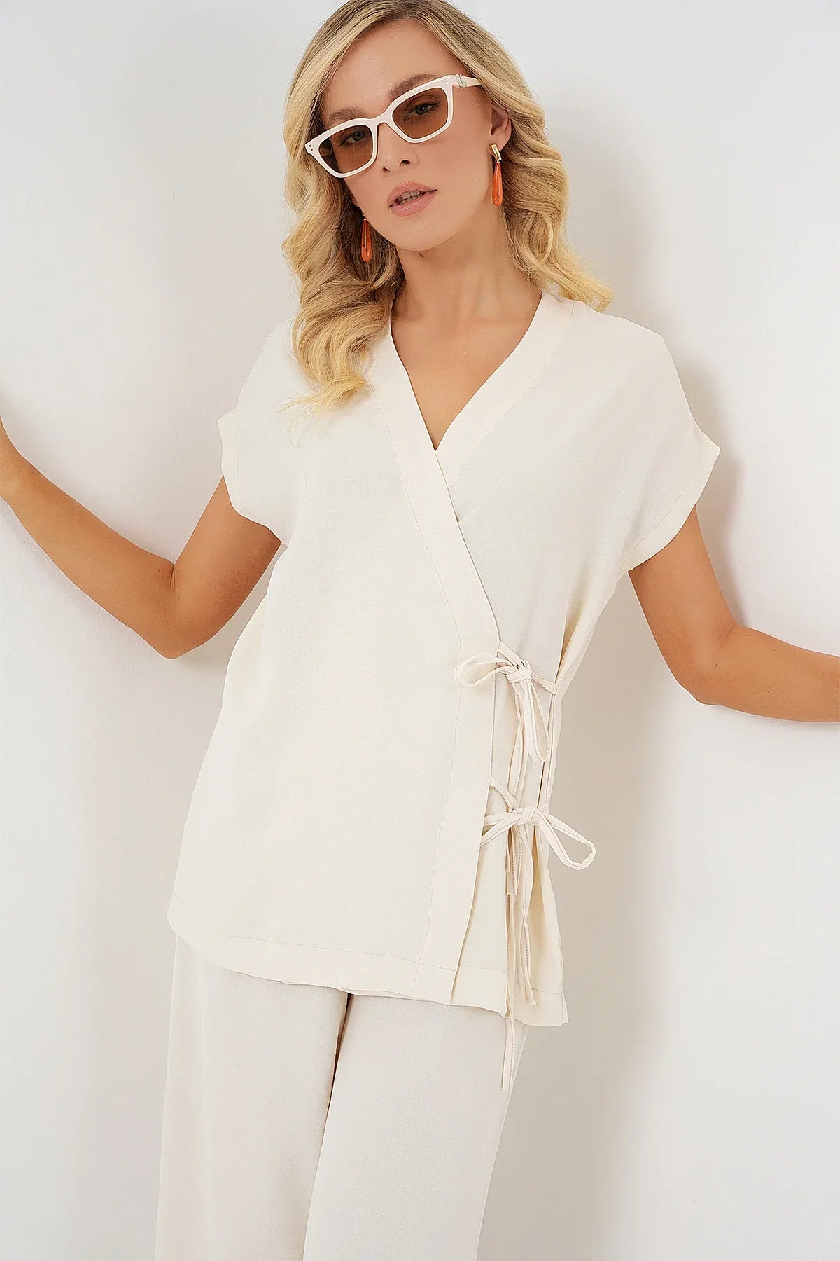 Ensemble femme à manches courtes avec lacets en ayrobin 6741 - Justyol