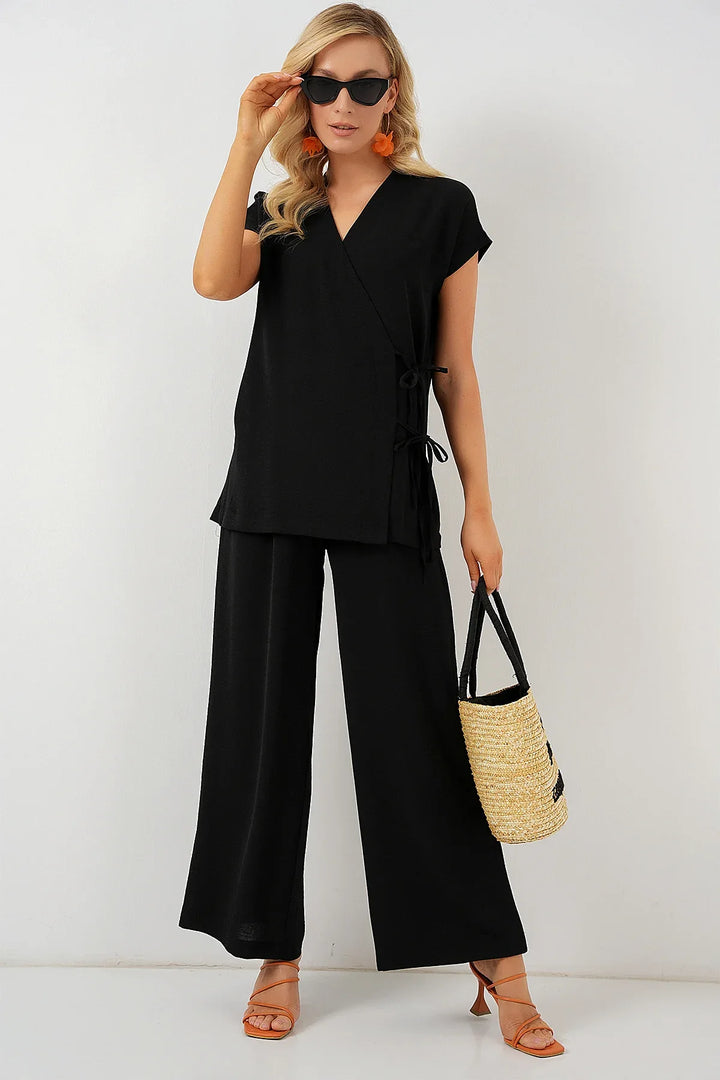 Ensemble femme à manches courtes avec lacets en ayrobin 6741