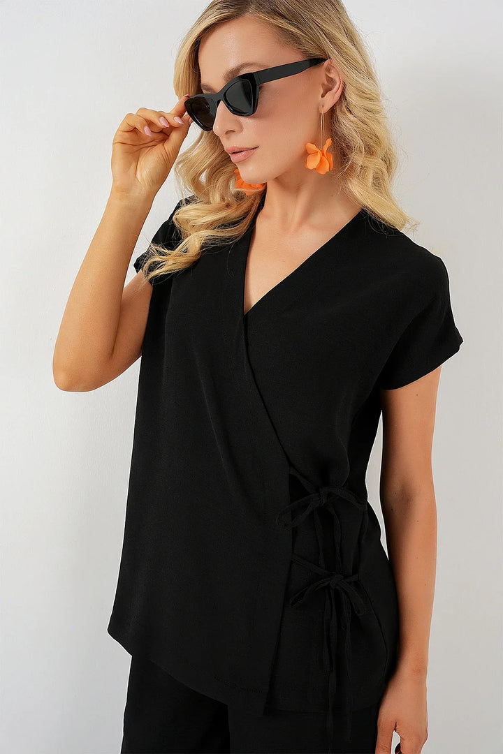 Ensemble femme à manches courtes avec lacets en ayrobin 6741