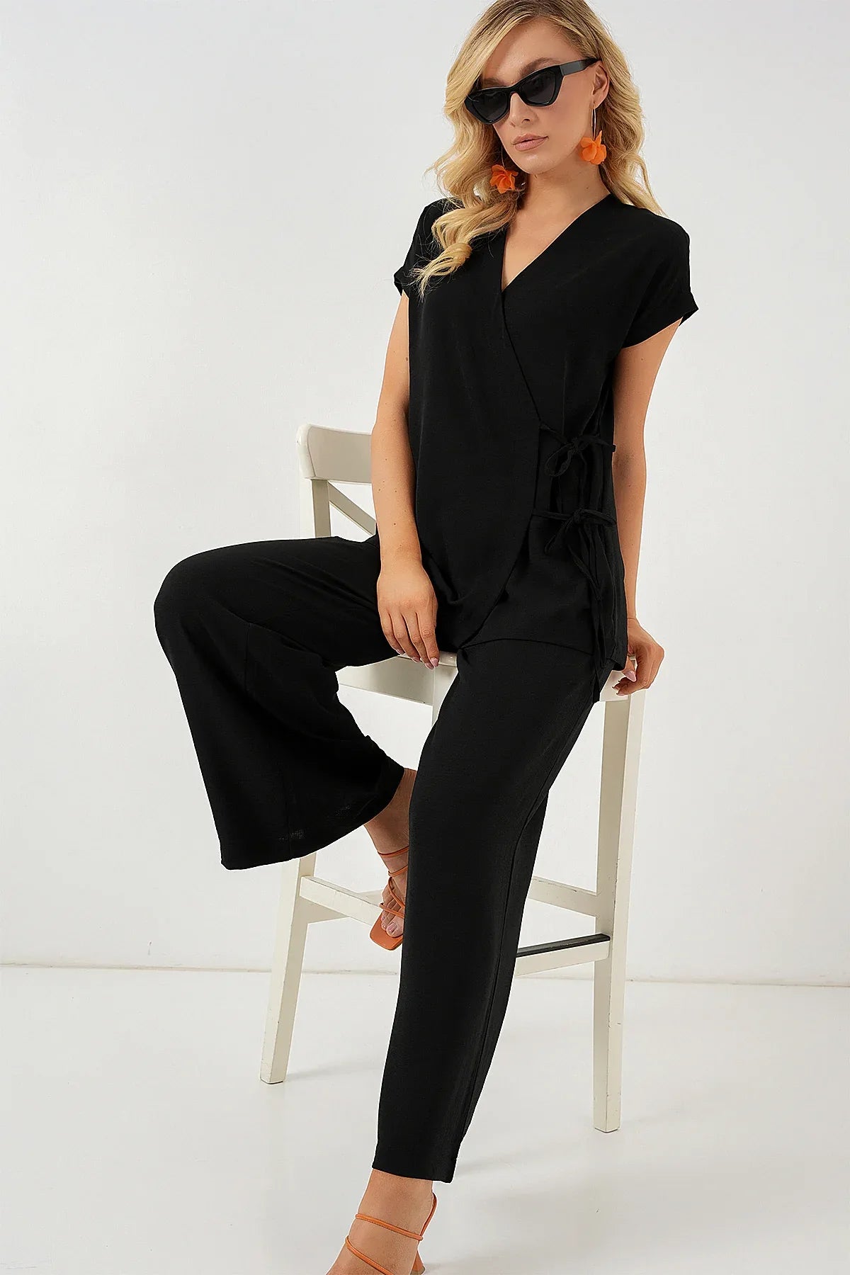 Ensemble femme à manches courtes avec lacets en ayrobin 6741 - Justyol