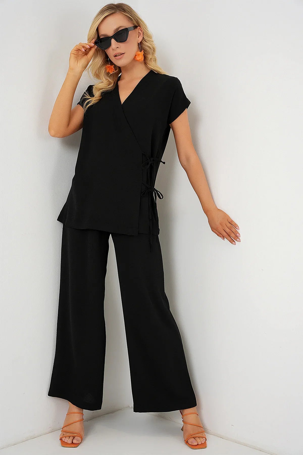 Ensemble femme à manches courtes avec lacets en ayrobin 6741 - Justyol