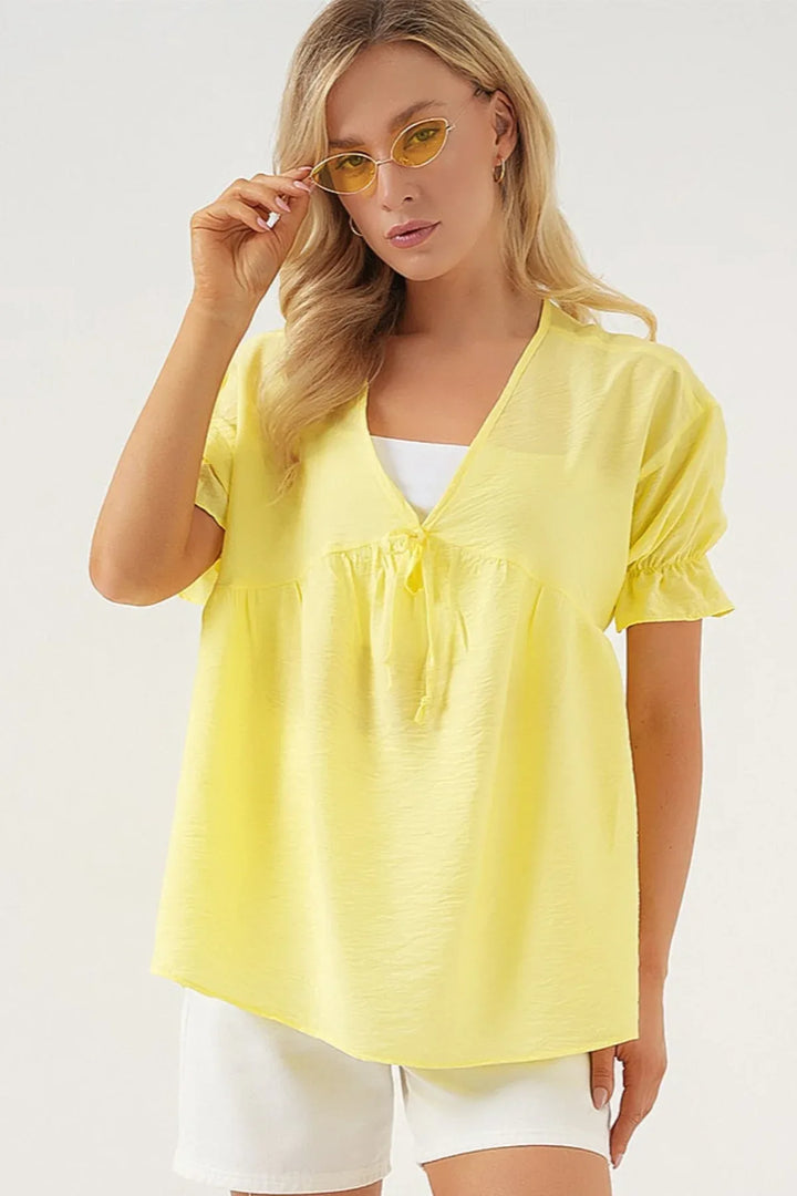 Blouse femme manches courtes à lacets devant 962