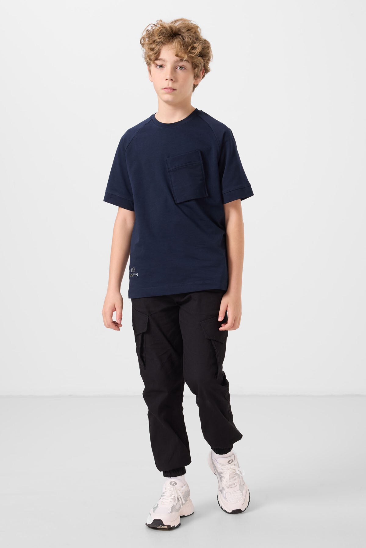 pamuklu yumuşak dokulu oversize cep detayli erkek çocuk t-shirt - 11295 - Justyol