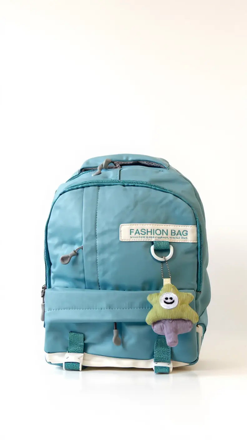 Sac à dos scolaire casual – Couleurs variées & petit accessoire tendance !
