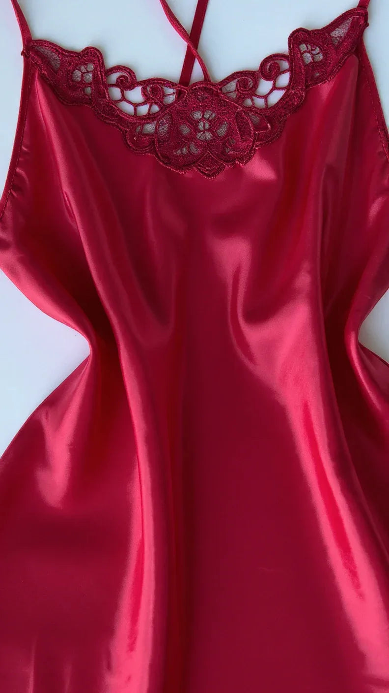 Nuisette 112 -Nuisette en satin avec dentelle douce pour femme - Justyol