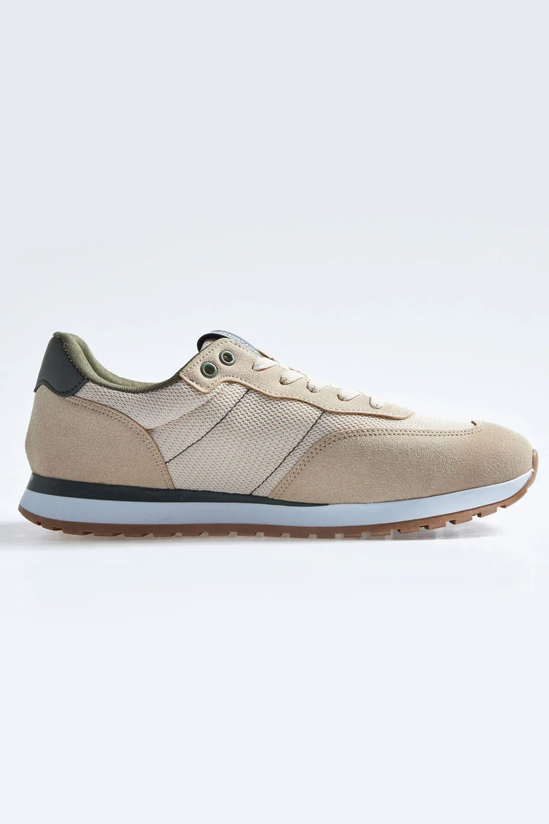 Baskets sport homme en suédine avec détails filet - 89116
