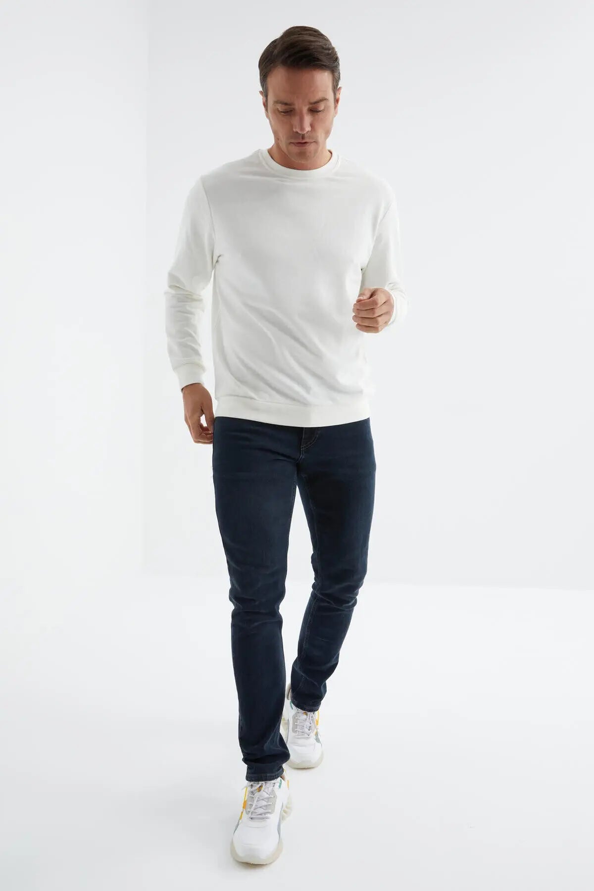 basic o yaka rahat form erkek sweatshirt - 88053 - Justyol