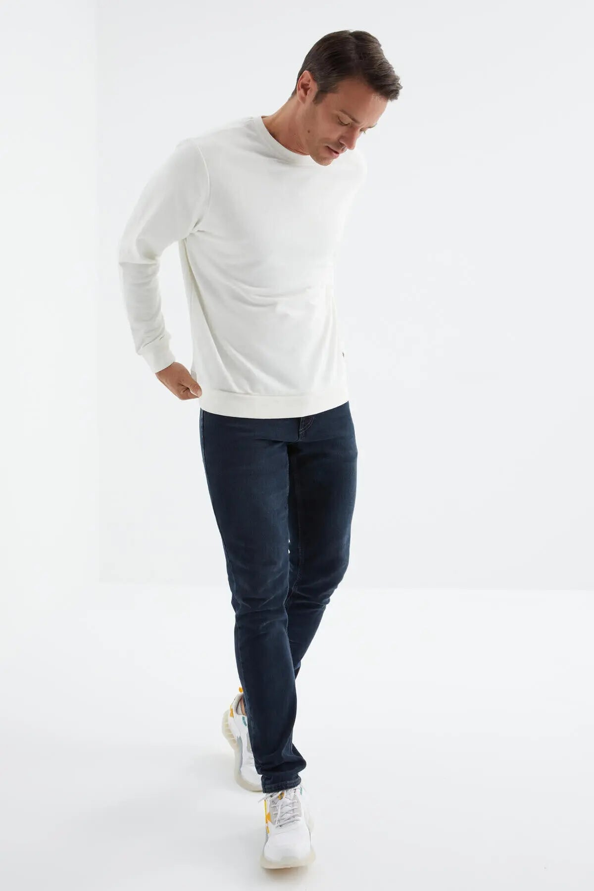 basic o yaka rahat form erkek sweatshirt - 88053 - Justyol