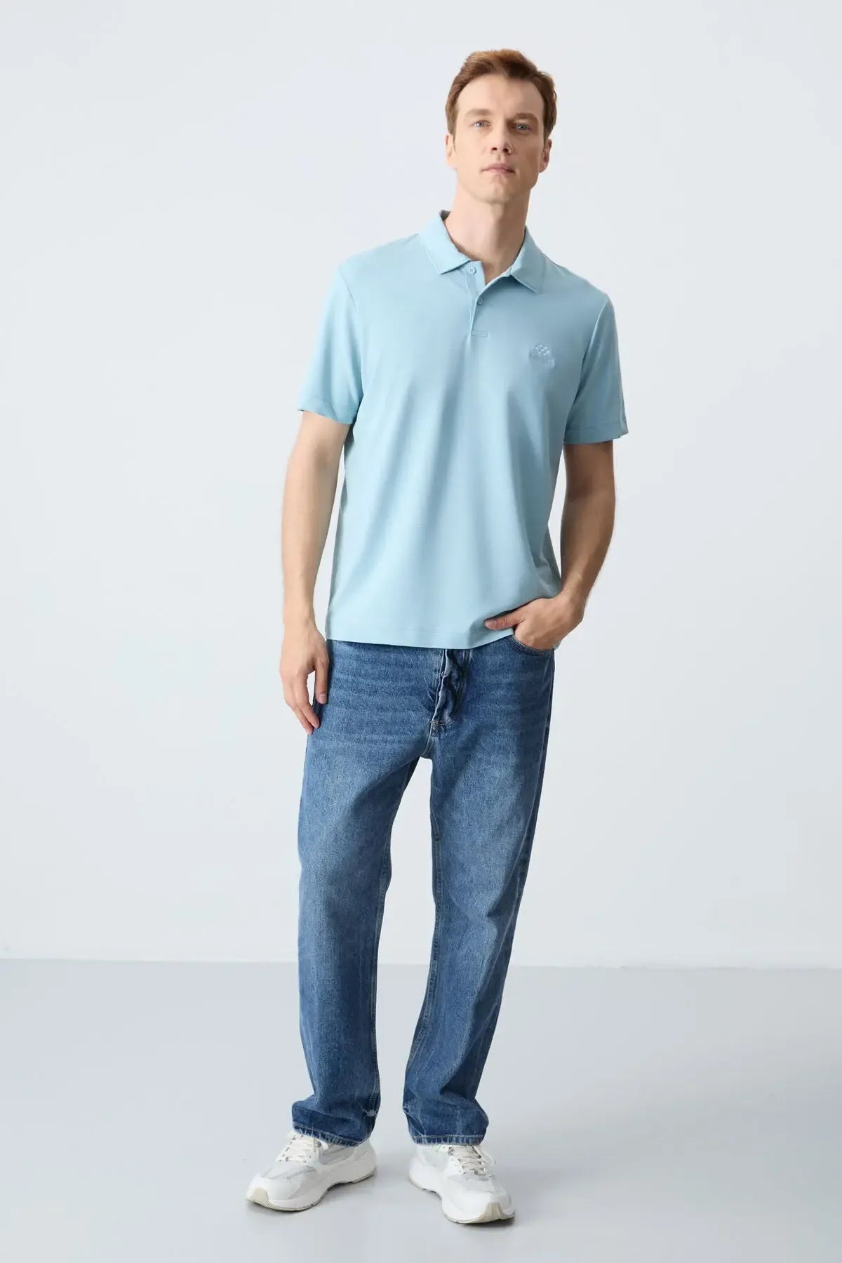 Polo homme en maille avec logo col polo coupe standard- 87748 - Justyol