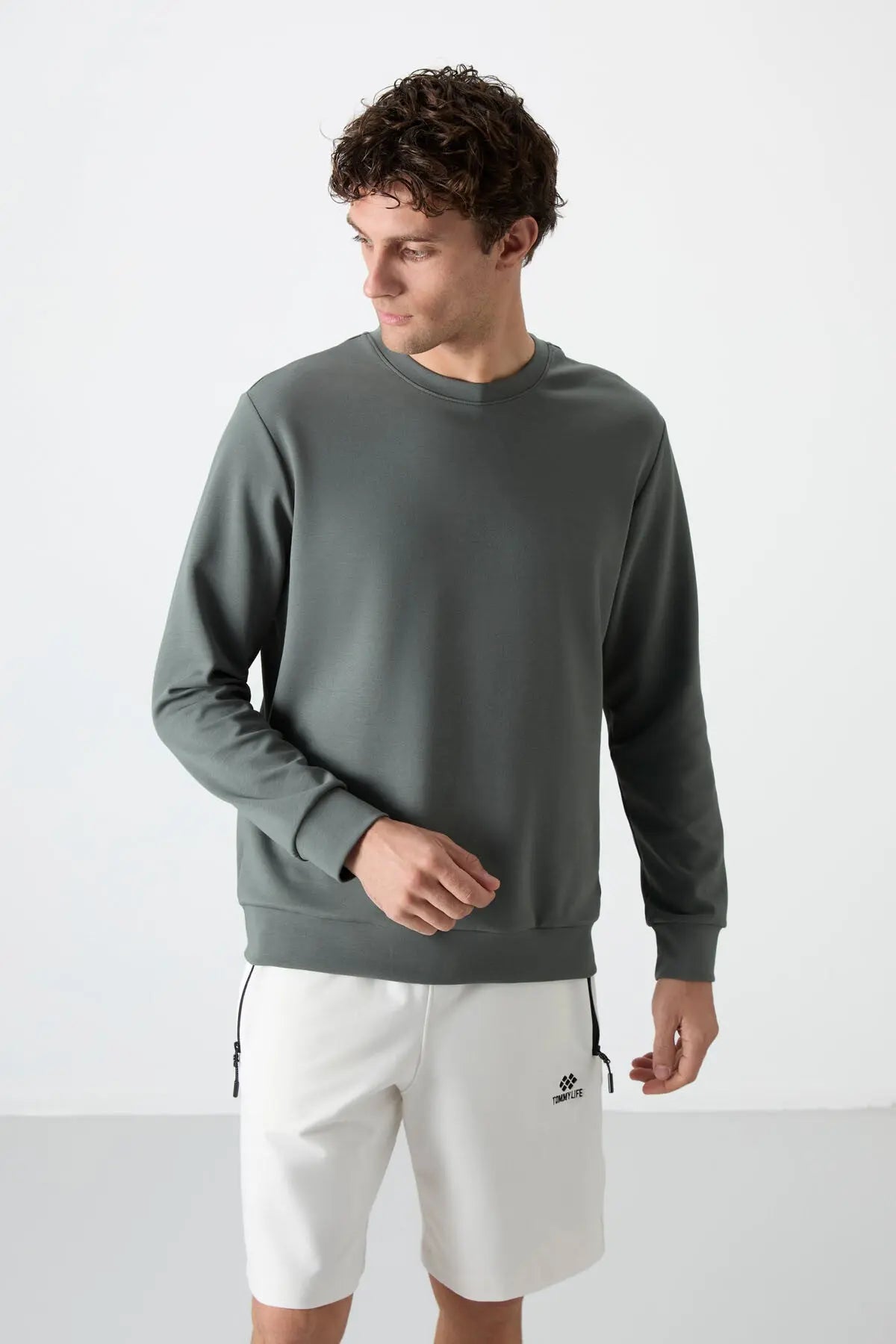 basic o yaka rahat form erkek sweatshirt - 88053 - Justyol