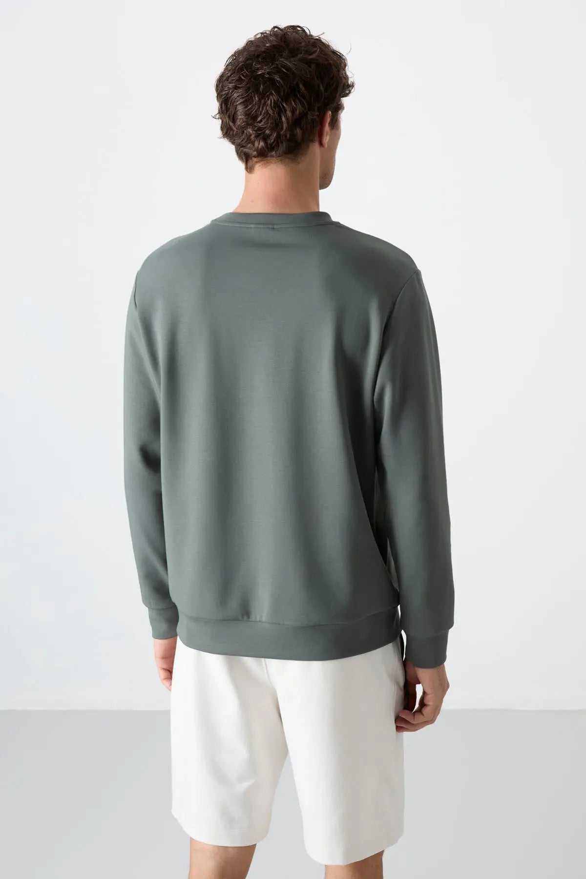 basic o yaka rahat form erkek sweatshirt - 88053 - Justyol