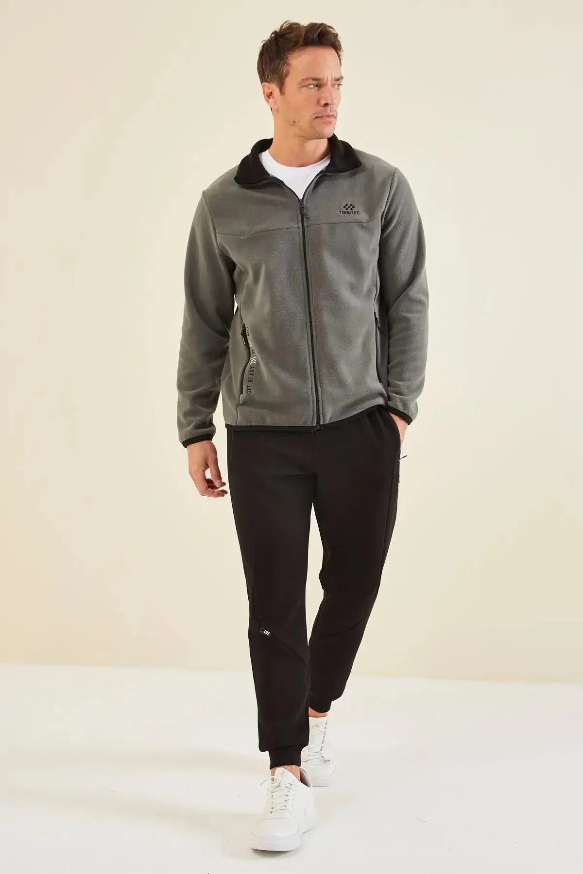 Sweatshirt pour homme en polaire à col montant et fermeture éclair, coupe standard avec broderie - 87992 - Justyol