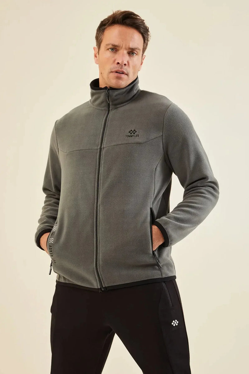Sweatshirt pour homme en polaire à col montant et fermeture éclair, coupe standard avec broderie - 87992