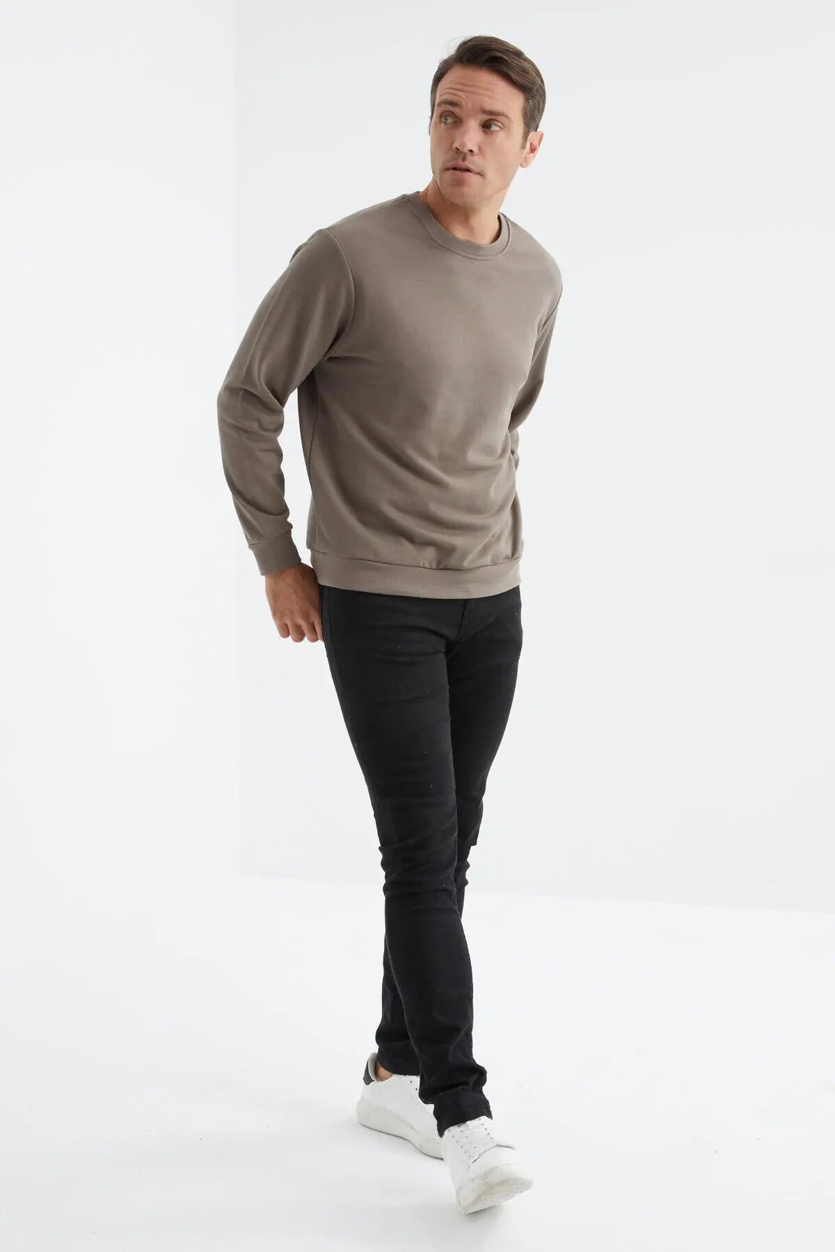 basic o yaka rahat form erkek sweatshirt - 88053 - Justyol