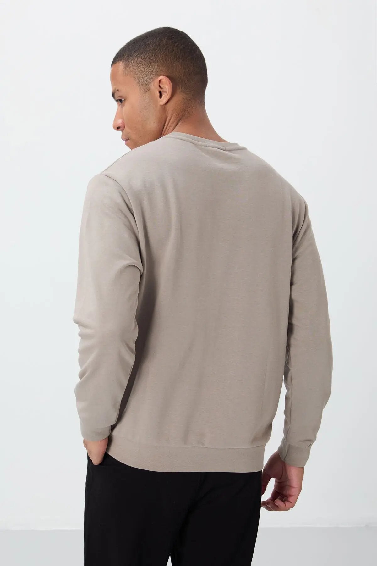 yazi nakişli o yaka rahat form erkek sweatshirt - 88020 - Justyol