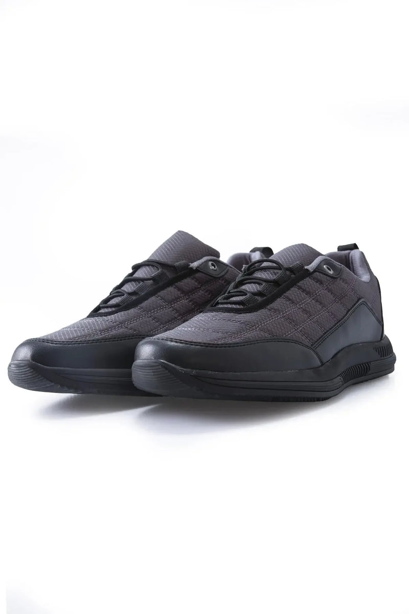Baskets Sportives à Lacets pour Homme - Détails en Cuir Synthétique, Modèle Matelassé