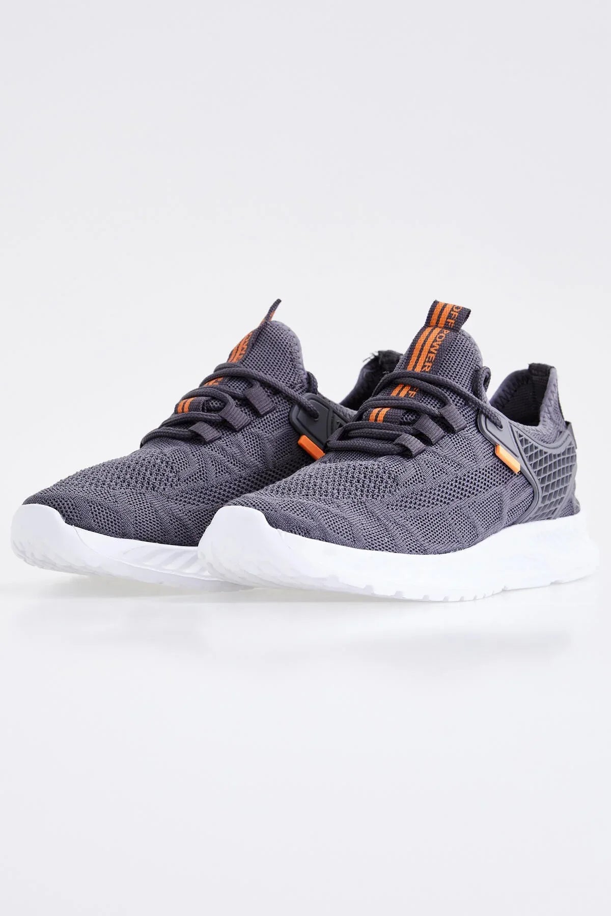 baskets sport homme semelle haute avec lacets et texte - 89100 - Justyol