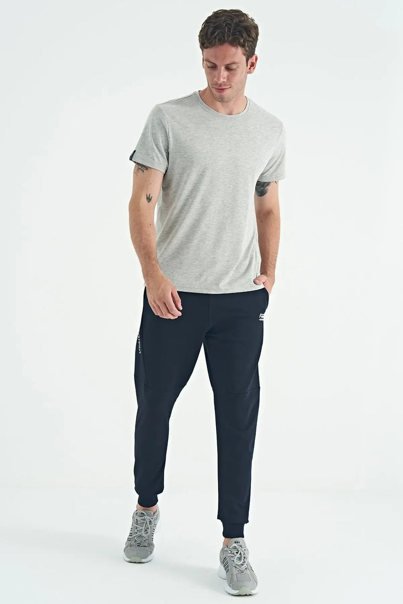 T-shirt pour homme à col rond, coupe standard, modèle basique - 88245