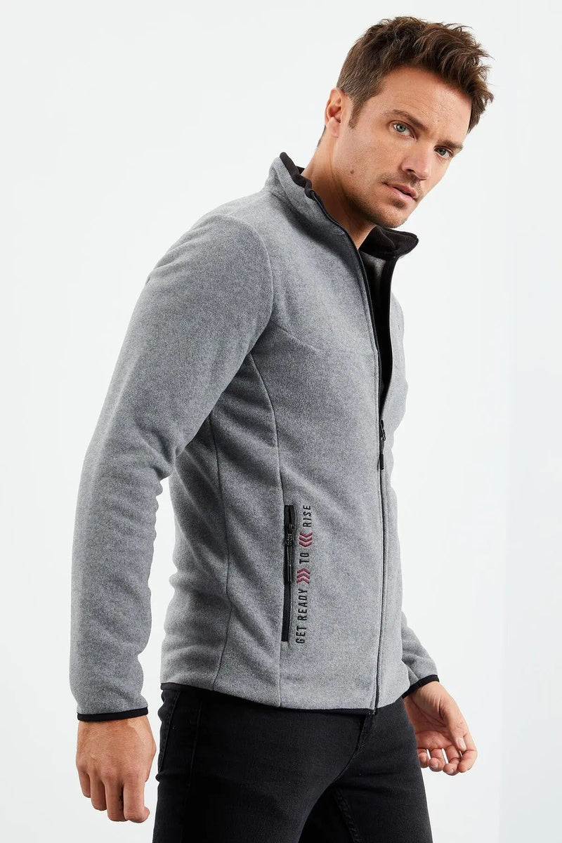 Sweatshirt pour homme en polaire à col montant et fermeture éclair, coupe standard avec broderie - 87992