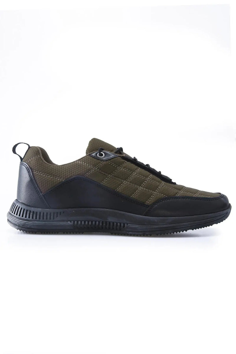 Baskets Sportives à Lacets pour Homme - Détails en Cuir Synthétique, Modèle Matelassé
